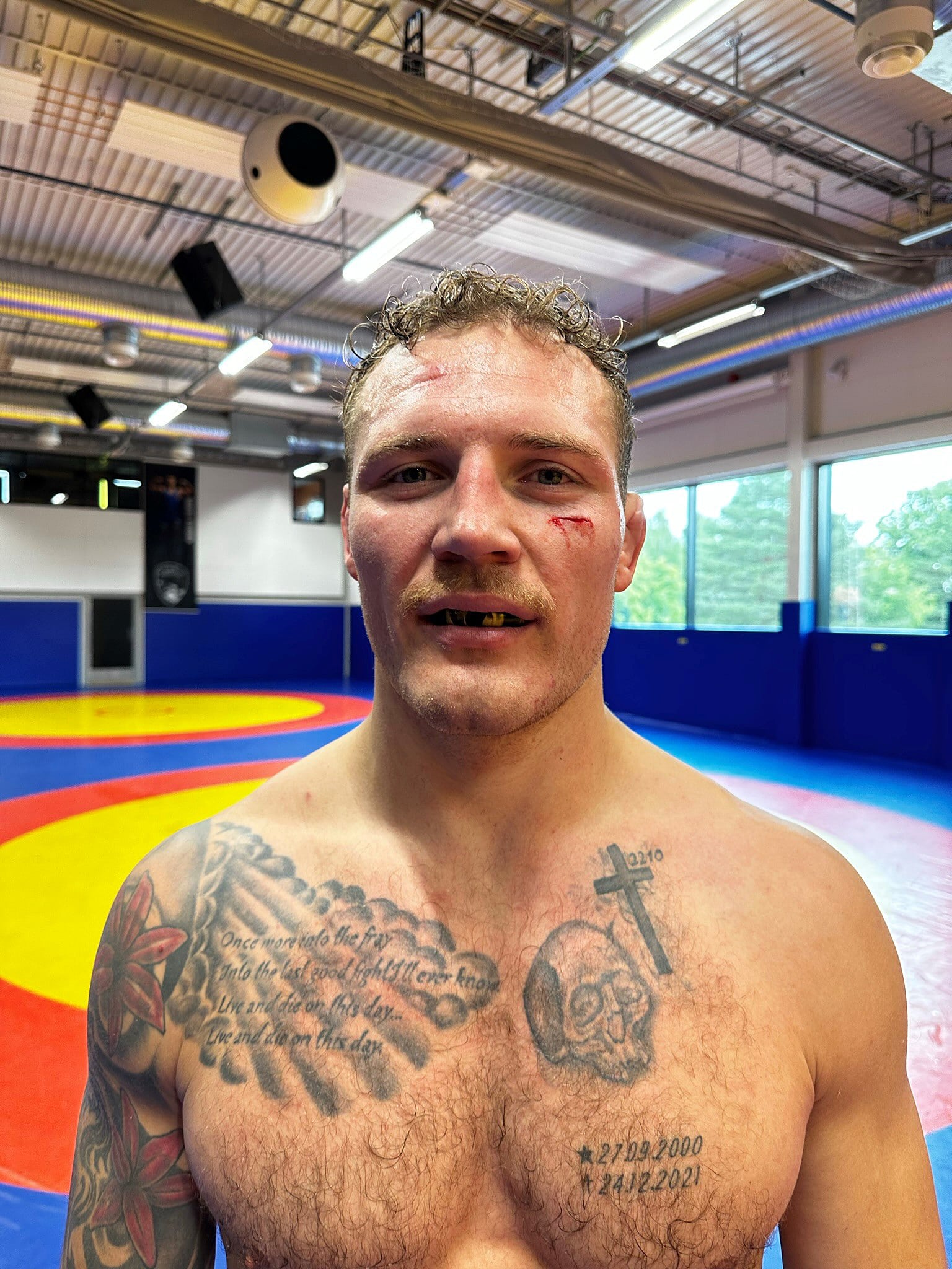 Portrett av Felix Baldauf i treningshallen