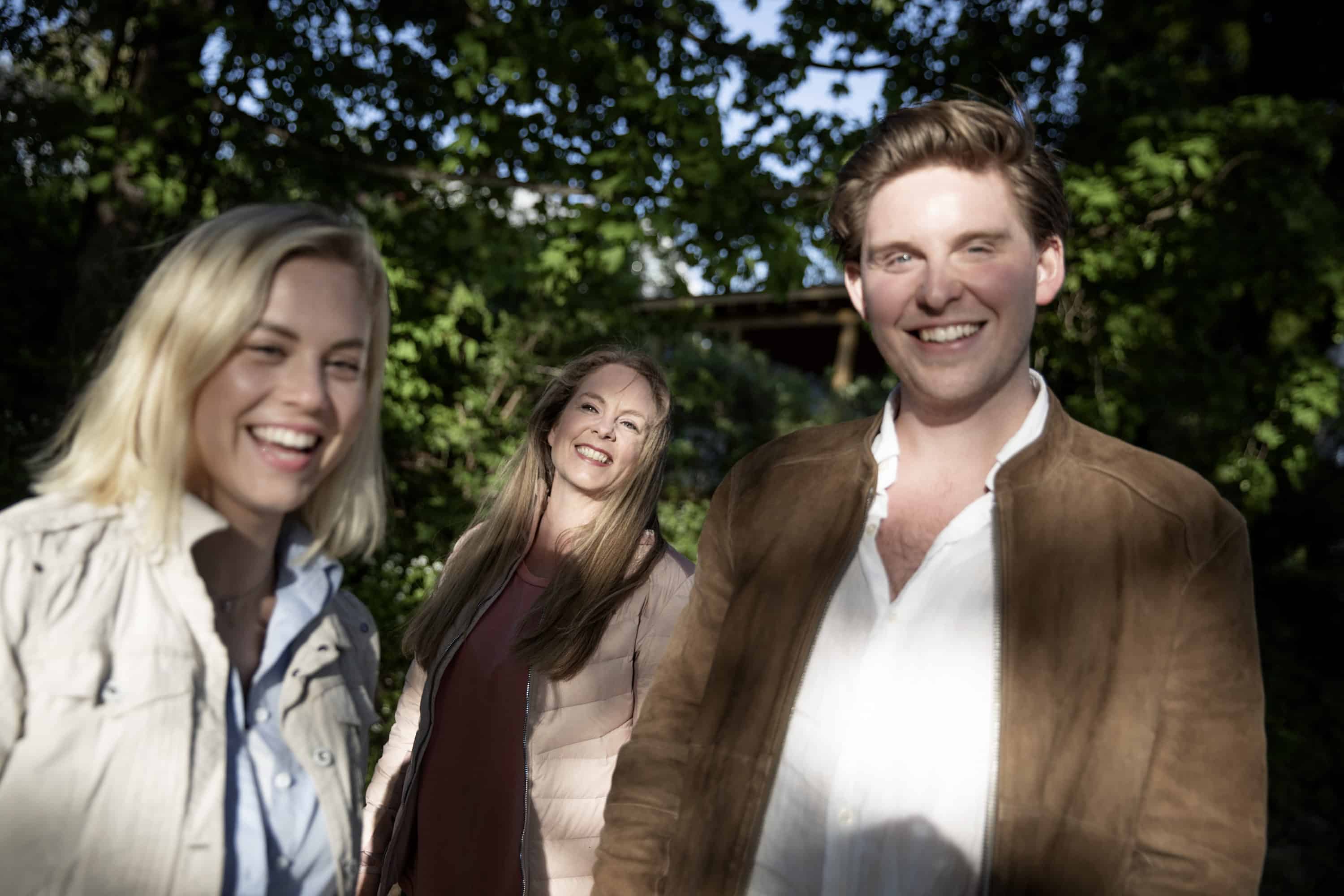 Bilde av Pernille Rossing, Sebastian Lønne og moren Line Lotherington.